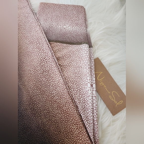 🐡🐚🪸Niyama Sol SHAGREEN Chartreuse Limited Edition Unrelesed Leggings XS BNWT - Picture 3 of 7